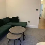 Oxford Street 2 Double Bed Apartment Central London
