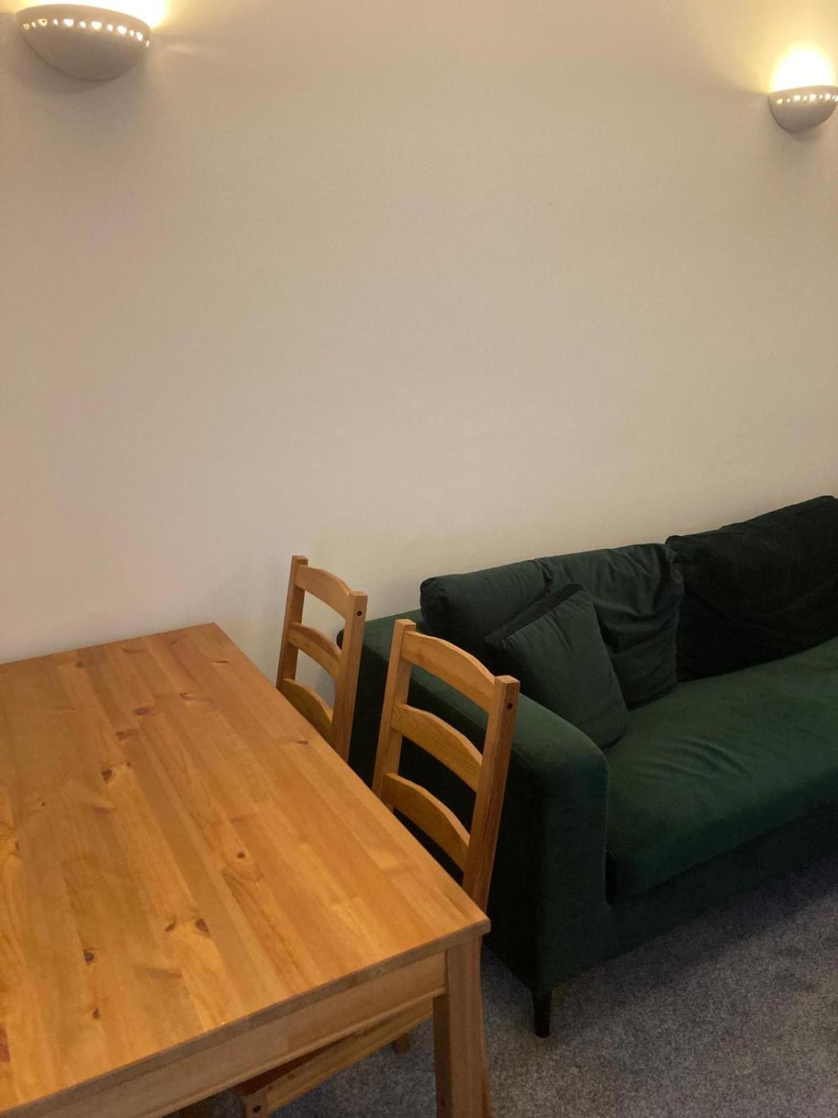 Oxford Street 2 Double Bed *